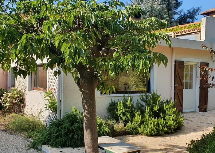 Haus mit Garten über der Bucht von Cannes